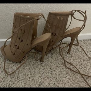 Tie up nude heels